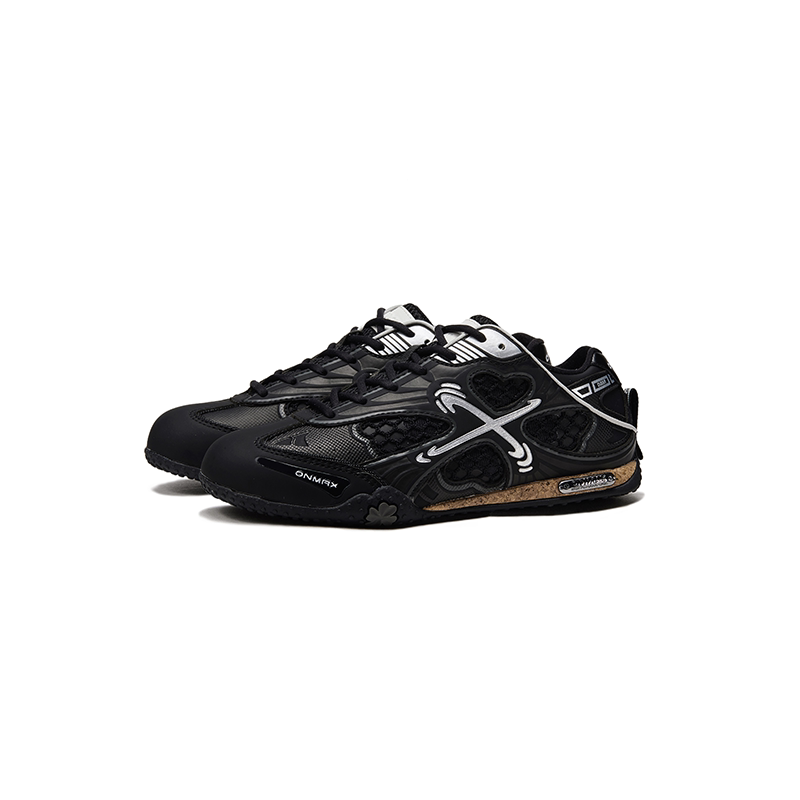 ONMAX Clover Sneakers - Black